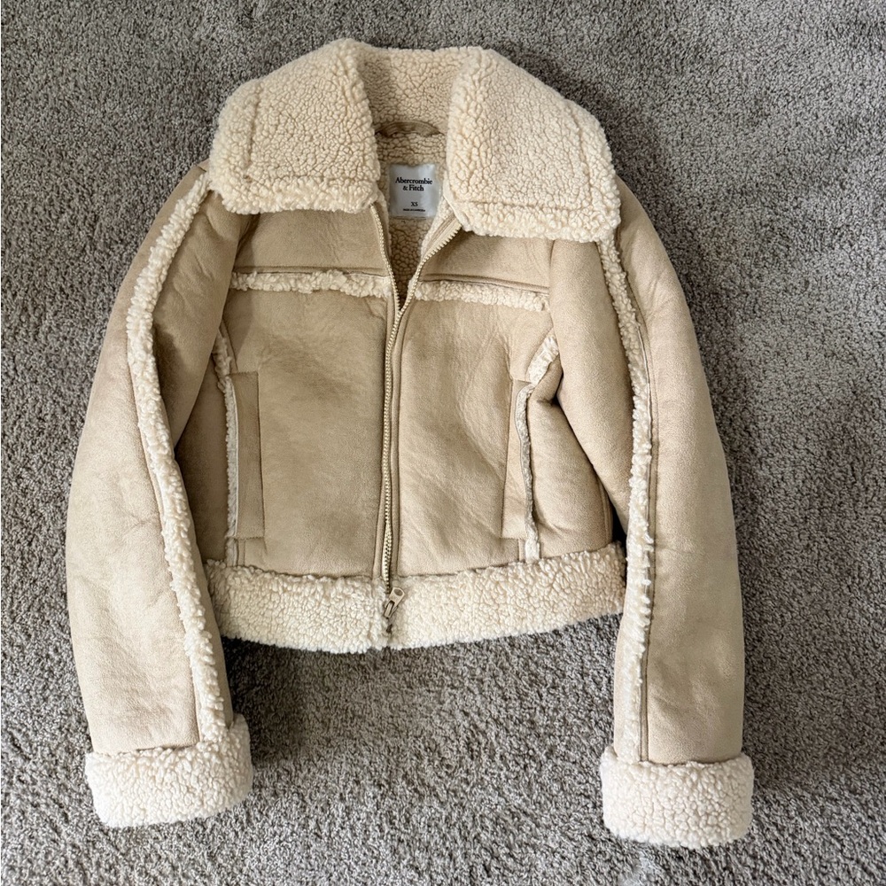 Abercrombie & Fitch Beige Shearling Jacket